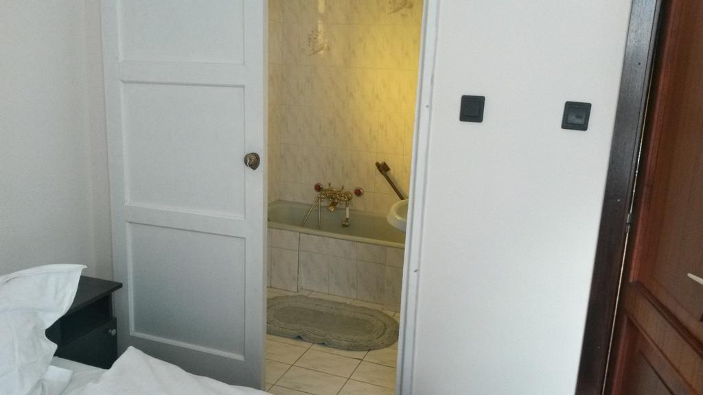 Hôtel Ezust Fenyo Vendeghaz à Siófok Extérieur photo