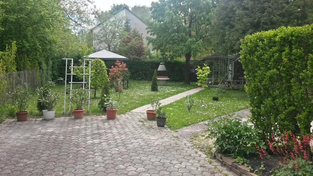Hôtel Ezust Fenyo Vendeghaz à Siófok Extérieur photo